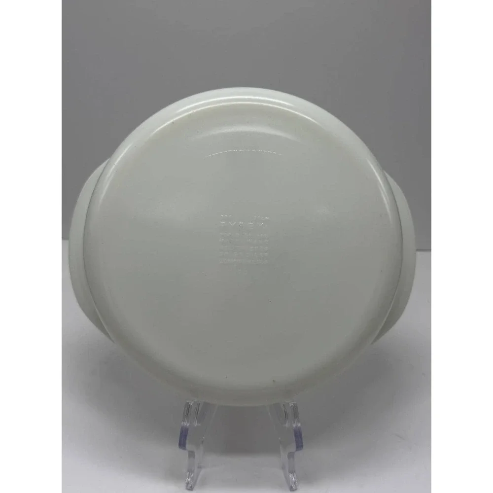 Vintage Pyrex 221 White Milk Glass Round Pan Baking Dish 8.25 inch 1.5 Quart